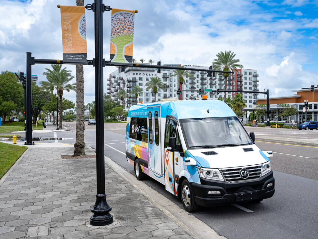 JTA Brings Autonomous Vehicles to Brooklyn, Offering Free Lunch Service ...