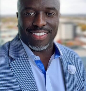 Rod Williams Headshot Rhetta