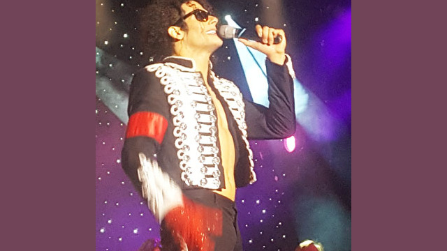 MJ Live: Man in the Mirror