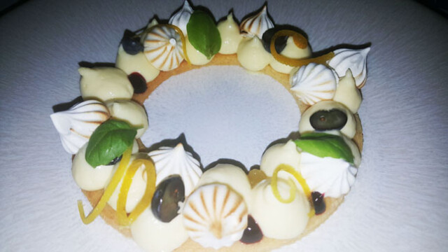 Rivea Circle of Sweet Love