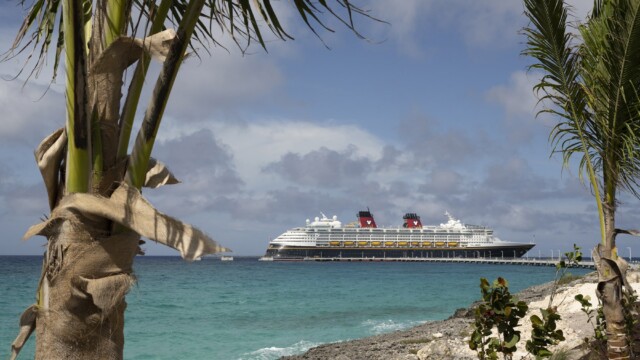 Disney Lookout Cay at Lighthouse Point on the island of Eleuthera, debuting in June 2024, immerses guests in the spirit and culture of The Bahamas, along with signature Disney entertainment, port adventures and nature trails, a water play area, and beautiful beaches for families and adults (Kent Phillips, Photographer). © Disney